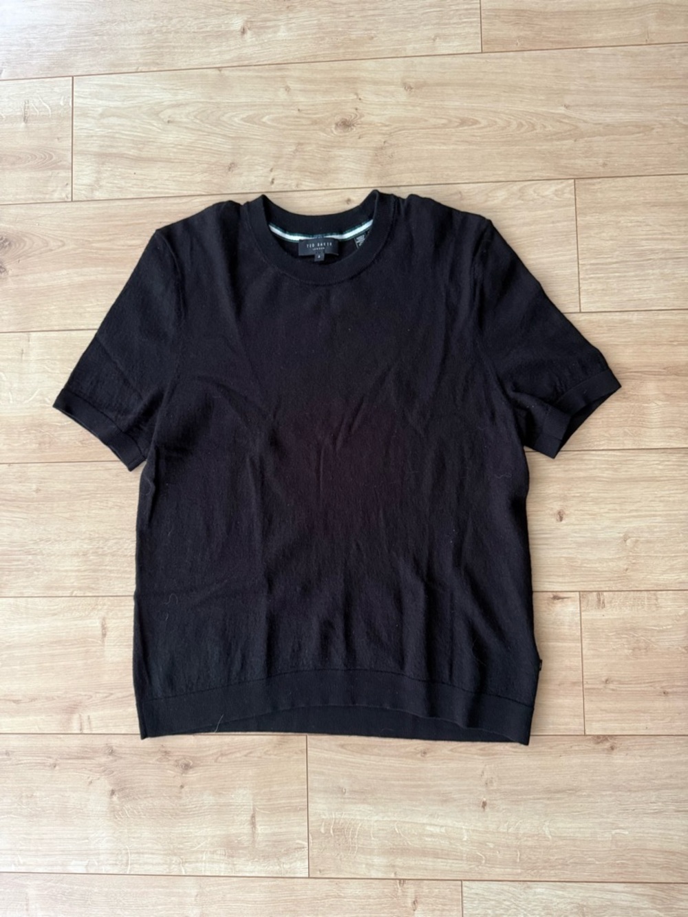Ted Baker London 100% Wool Black Short Sleeve Sweater Mens L Knit Tee